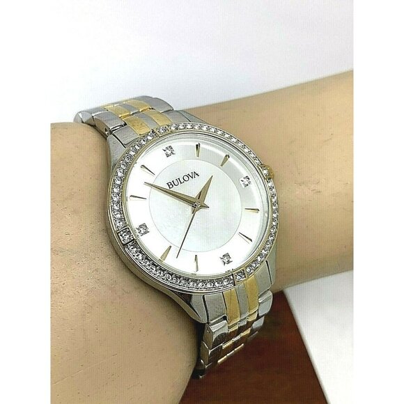 Bulova Women's Watch 98L273 Mother of Pearl Dial Two Tone Steel 32mm - Picture 6 of 13